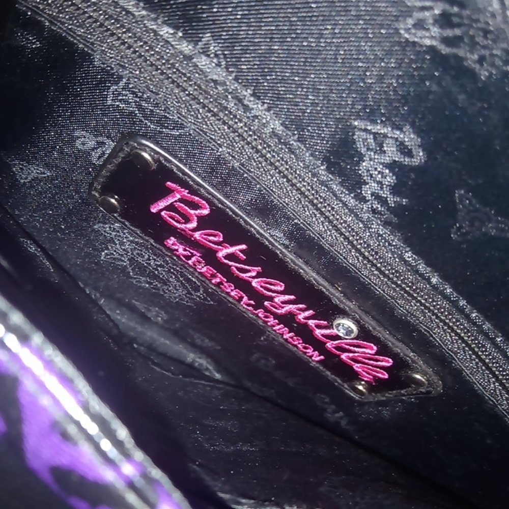 Beautiful Betseyville Purple Phone bag - Picture 7 of 7